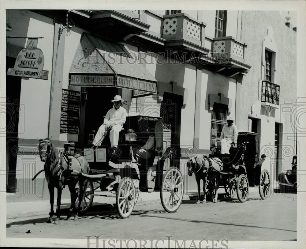 Press Photo Carriage for Hire in Merida, capital of Mexican state of Yucatan.