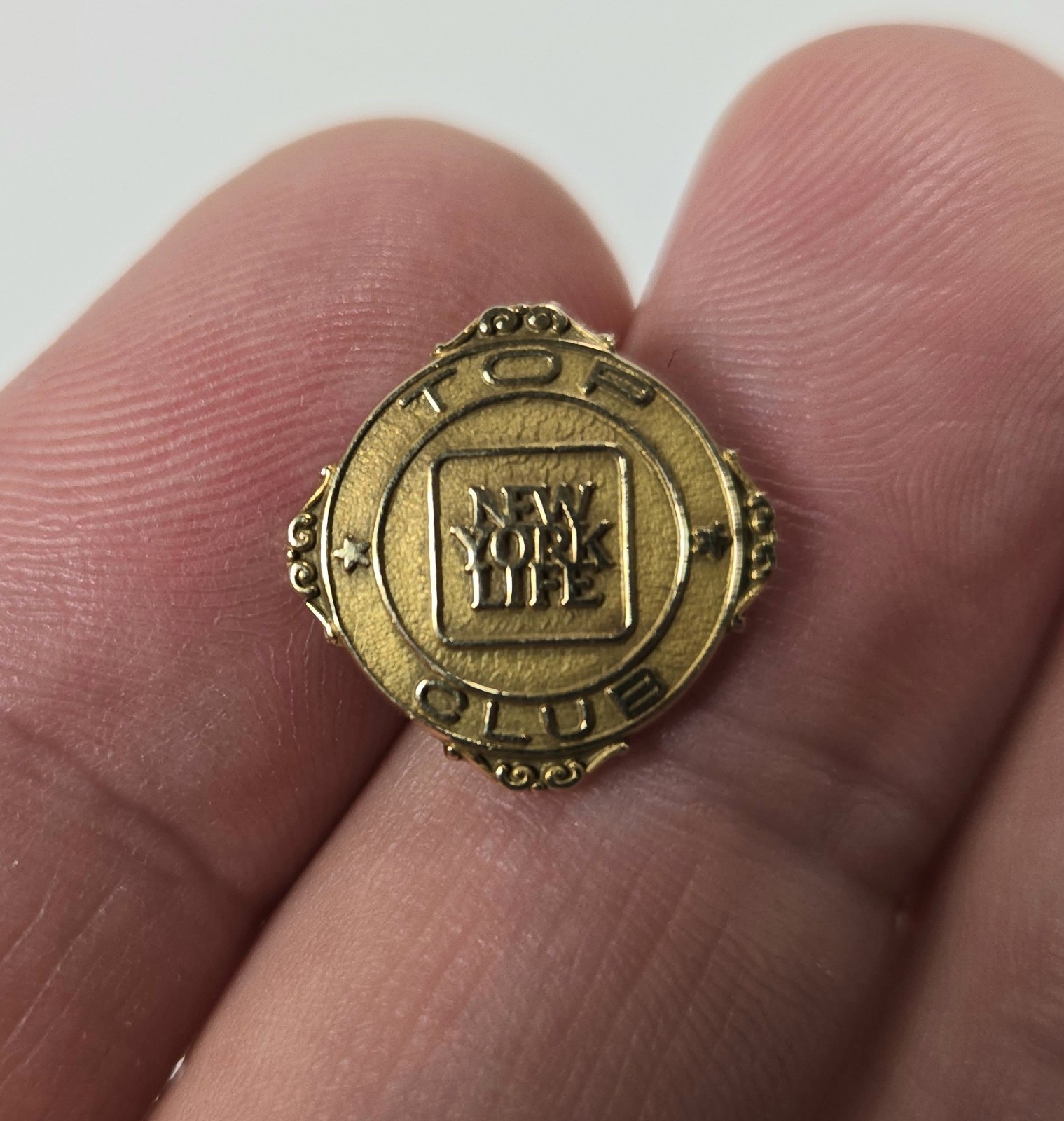 10K Gold NEW YORK LIFE Top Club Lapel PIN 2.3 grams Jostens Tested