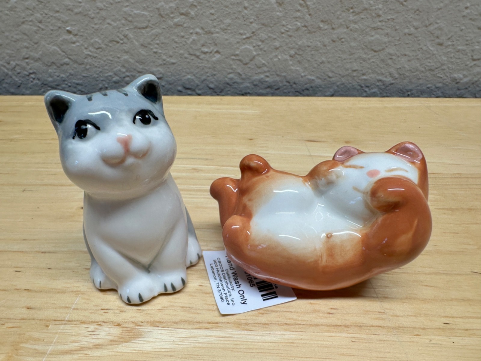 Cat Kittens Salt Pepper Shakers SP New Table Decoration Shaker Set Grey Orange