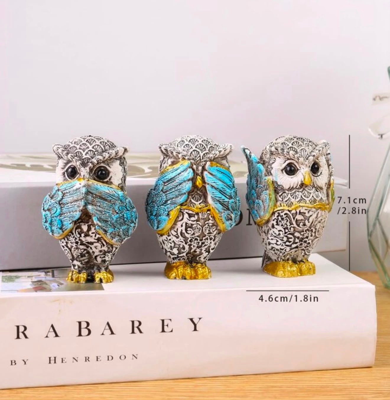 Set of 3 Decorative Owl Figurines Resin White Blue Wings Gold Accents Home Decor