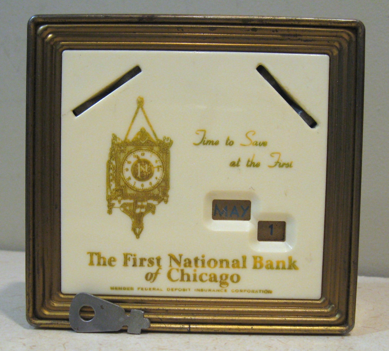 Vintage GERETT CORP. Safe-Coin Calendar Bank FIRST NATIONAL BANK Of CHCAGO w/KEY