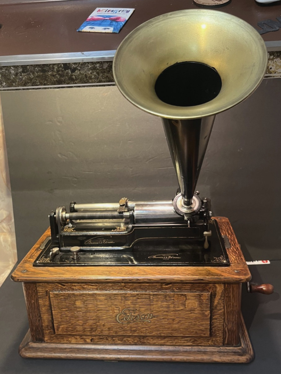 1906 Edison Model B Triumph Cylinder Phonograph w/shaver