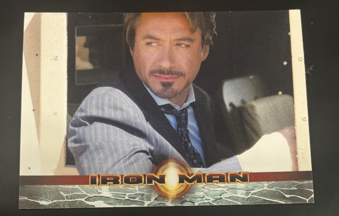 2008 RITTENHOUSE IRON MAN TONY STARK ROBERT DOWNEY JR ROOKIE DEBUT CARD #2 2008 RITTENHOUSE IRON MAN TONY STARK ROBERT DOWNEY JR ROOKIE DEBUT CARD #2