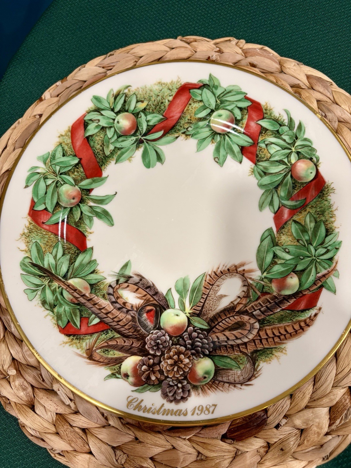 Vintage Lenox 1987 Colonial Christmas Wreath Pennsylvania Collector Plate USA
