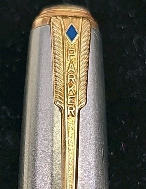 Rare Fountain Pen Parker 51 Vacumatic Blue Diamond in brown Resin & Gold Pl.