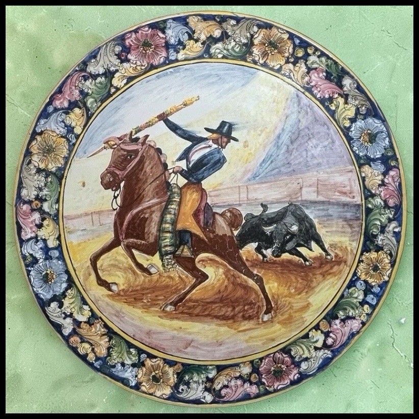 VTG 1950s Peruvian Fabrica Ceramica Glazed Terracotta Matador Bull Charger 20\ VTG 1950s Peruvian Fabrica Ceramica Glazed Terracotta Matador Bull Charger 20\