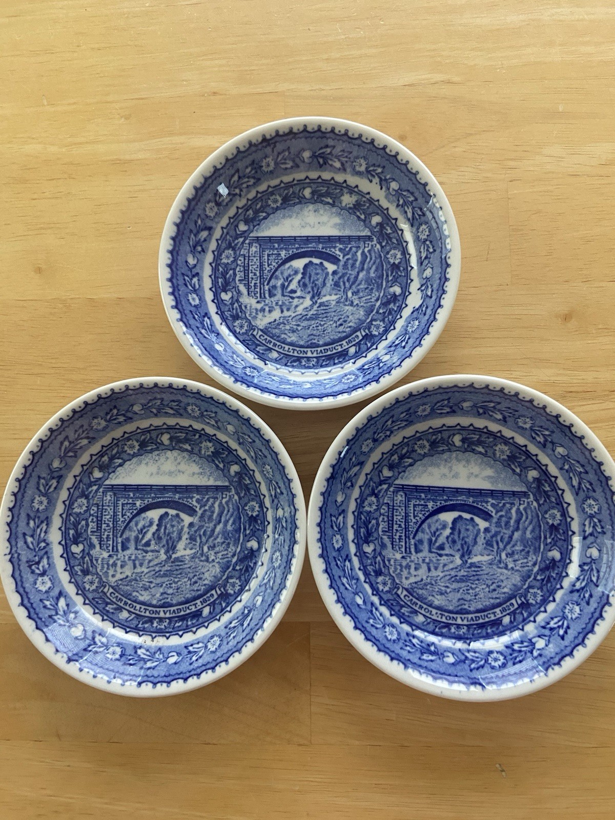 B&O BALTIMORE & OHIO DESIGN PATENTED 5 1/4” SET Of 3 BERRY BOWLS