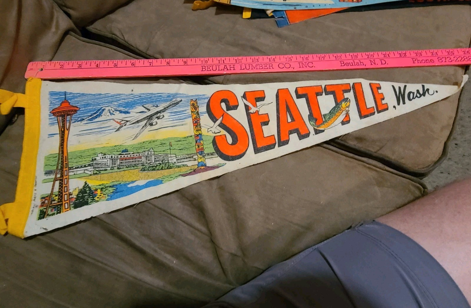 Vintage Seattle Washington Souvenir Pennant