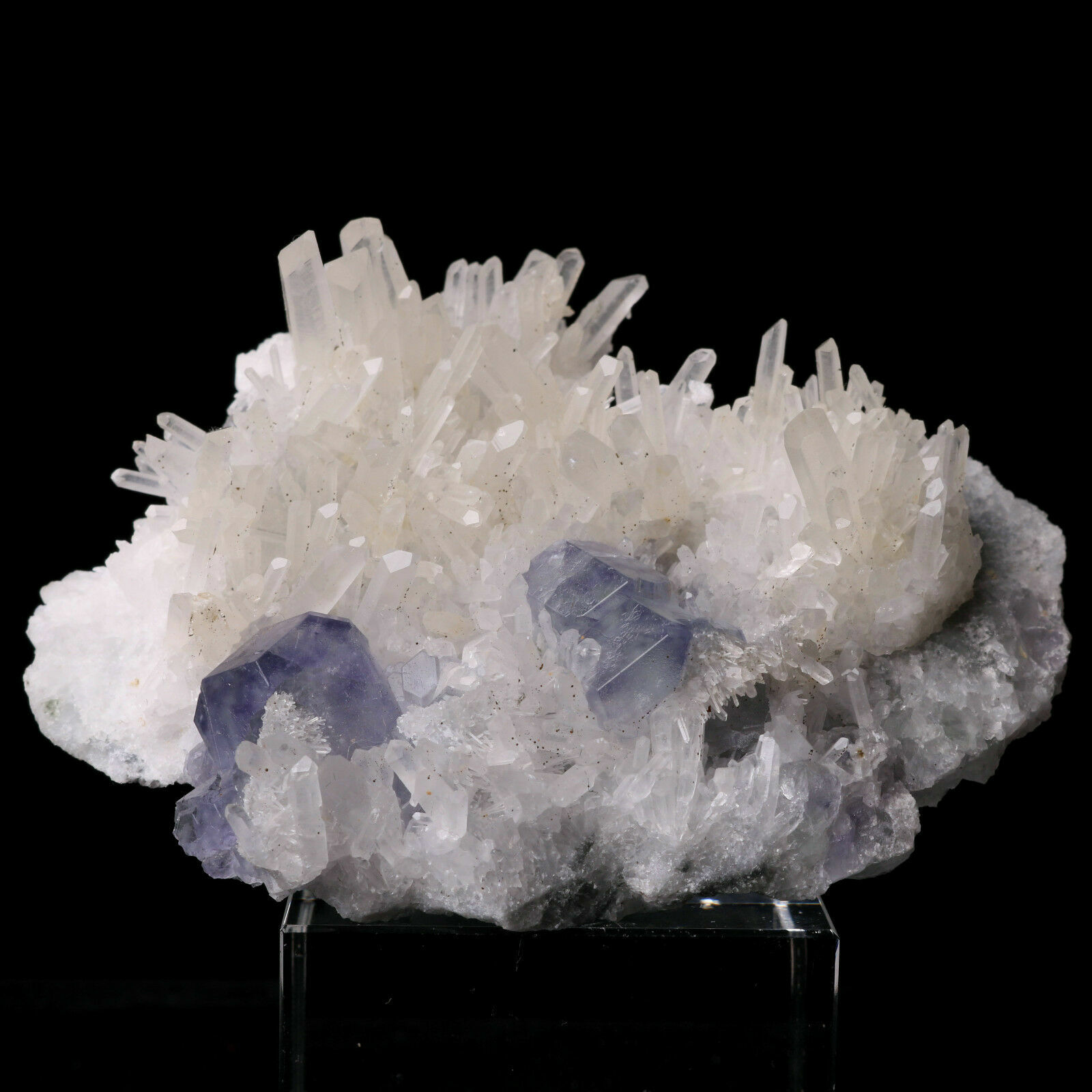 Natural Clear Blue Cube Fluorite Quartz Crysal Cluster Mineral Specimen, China