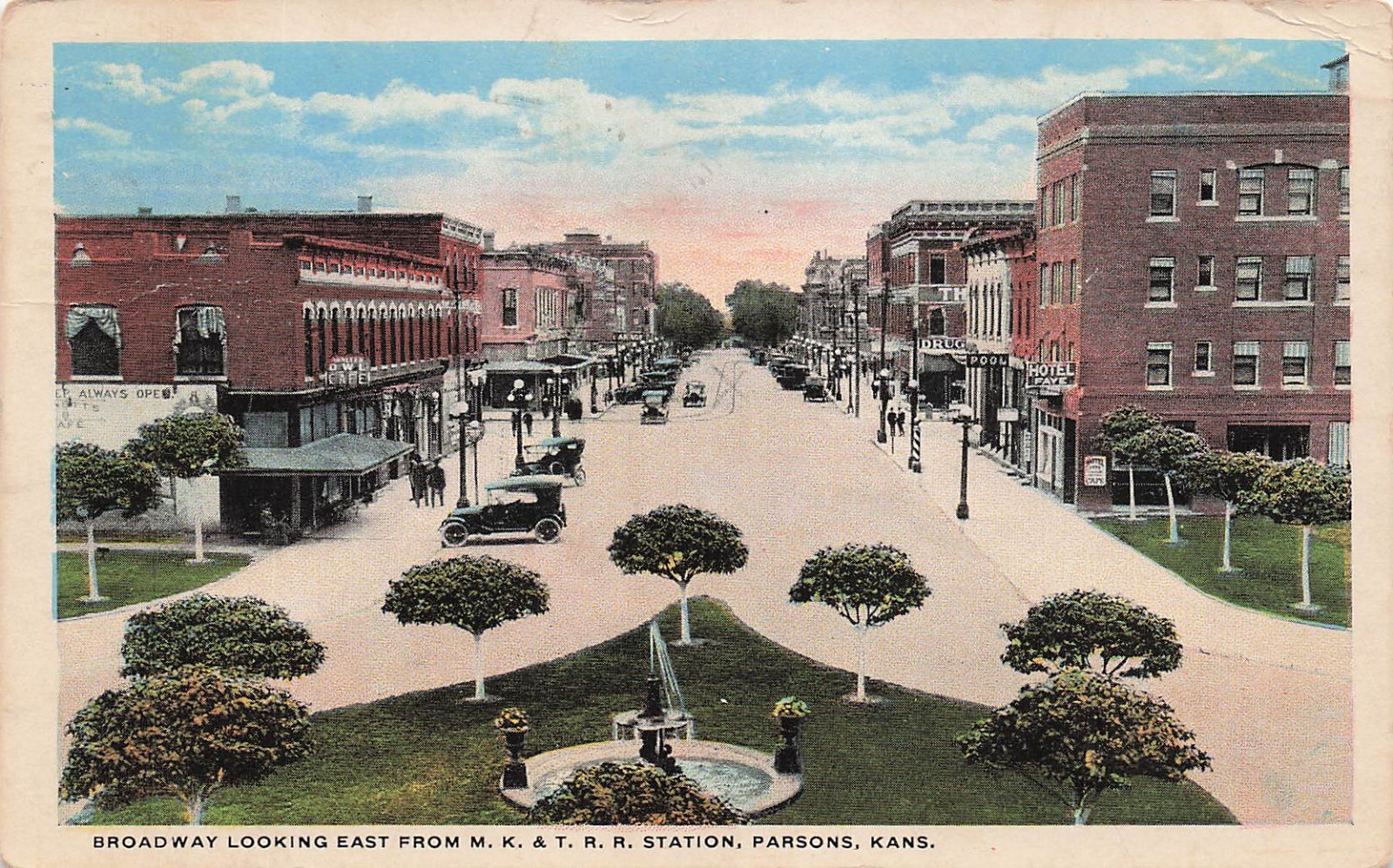 Parsons Kansas Broadway near Railroad station Main Street Vtg Postcard J44