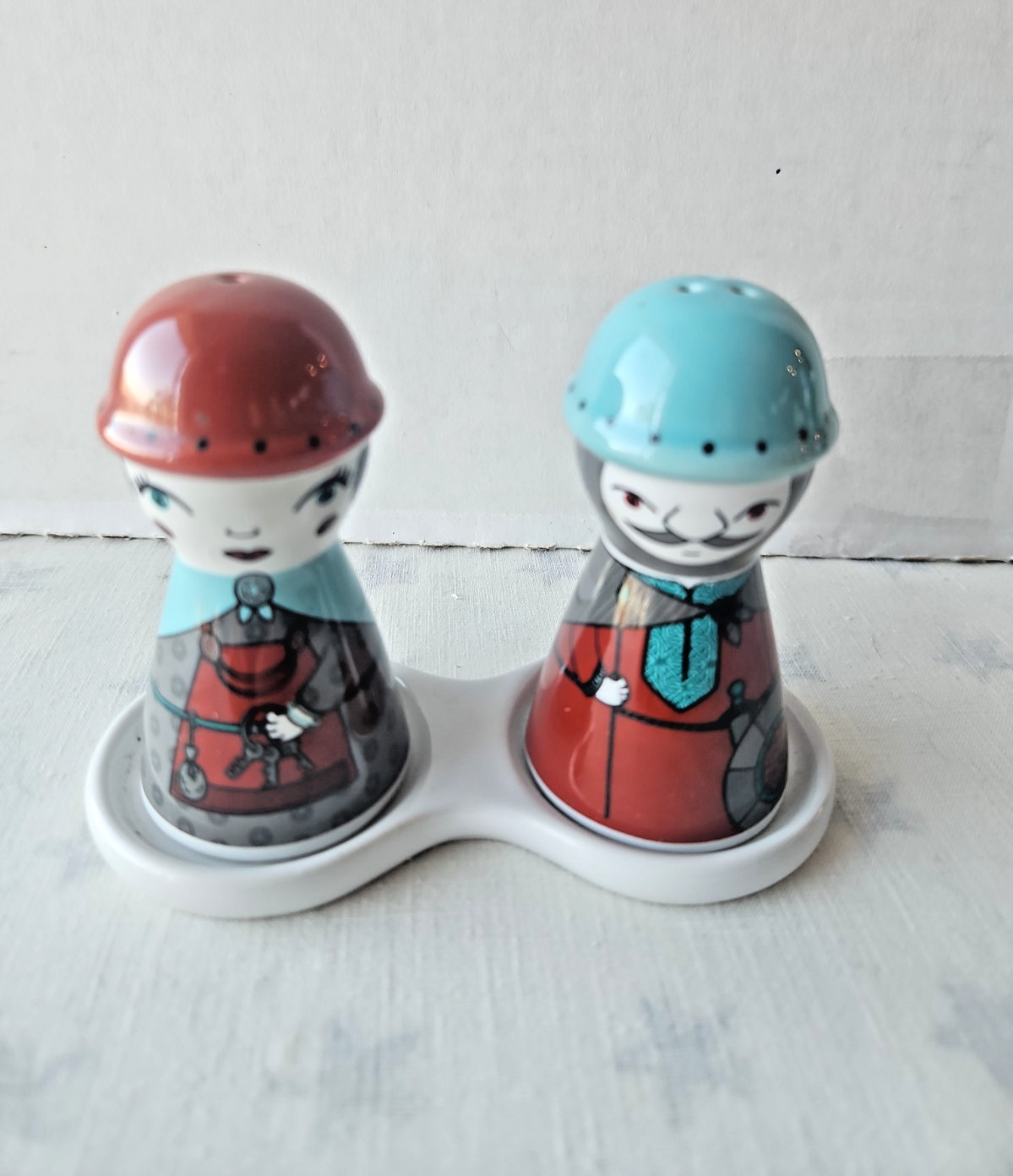 Vintage Scandinavian Viking Couple Ceramic Salt and Pepper Shakers Set Norse⁠