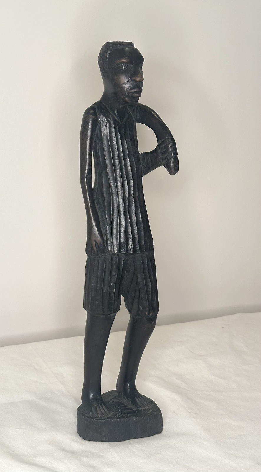 WONDERFUL VINTAGE HAND-CARVED WEST AFRICAN WOODEN FIGURE. 15' TALL