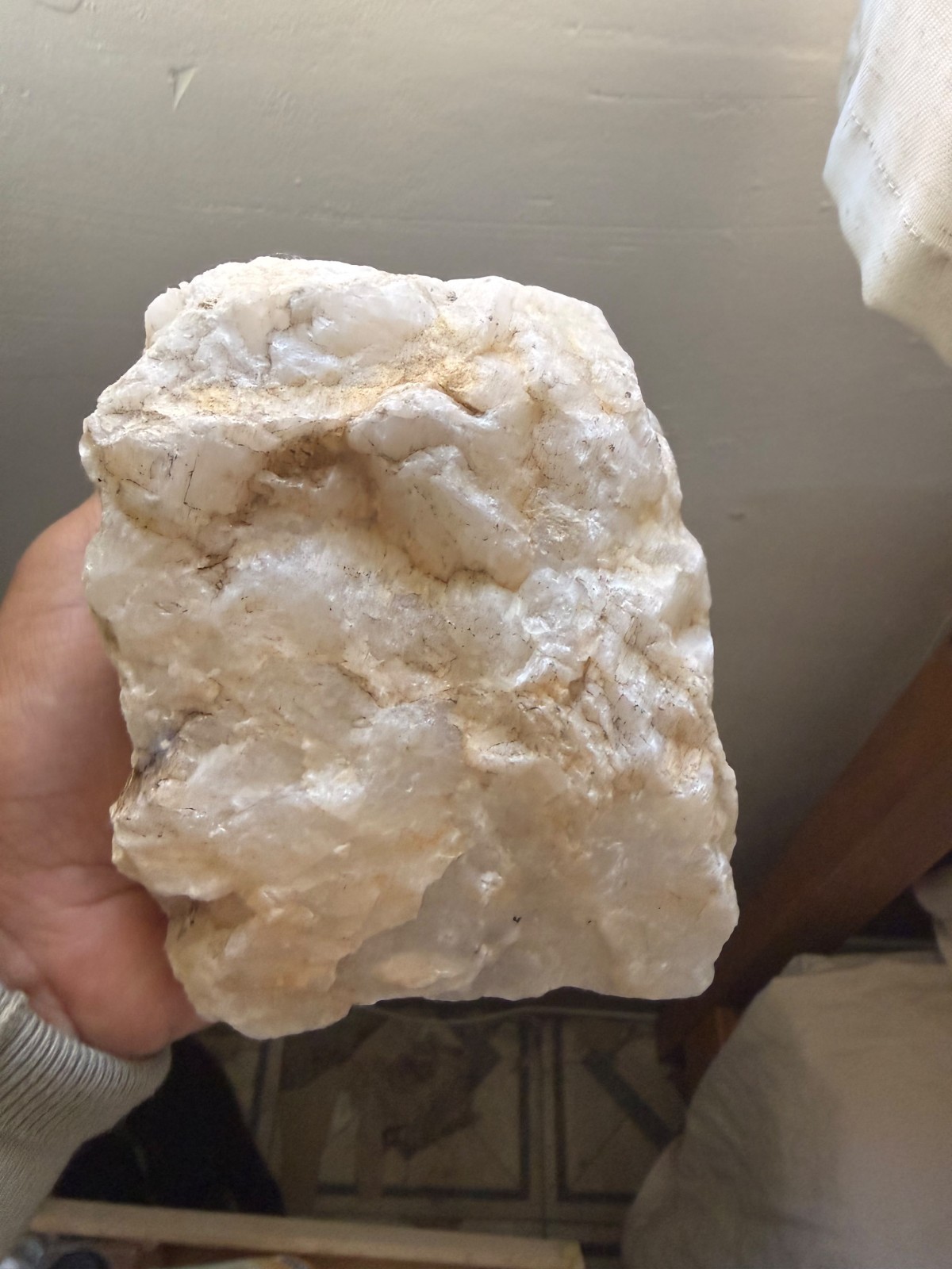 Raw Natural white milky quartz. Shiny stone. Specimen mineral. Unique piece Raw Natural white milky quartz. Shiny stone. Specimen mineral. Unique piece