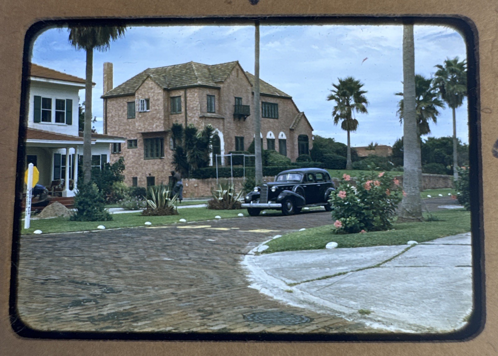 Vtg 1940s Kodachrome Slide Daytona Beach FL Mansion Palms 1930s Car Brick Drive