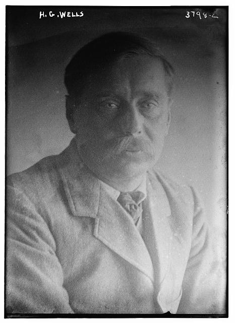 Photo:H.G. Wells Portrait c1915-1920