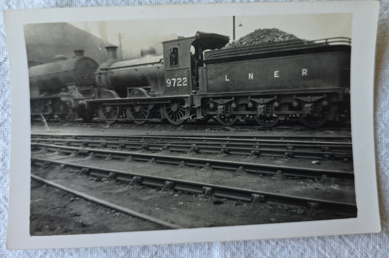 Vintage RPPC London North Eastern Railway LNER No. 9722 Locomotive Postcard