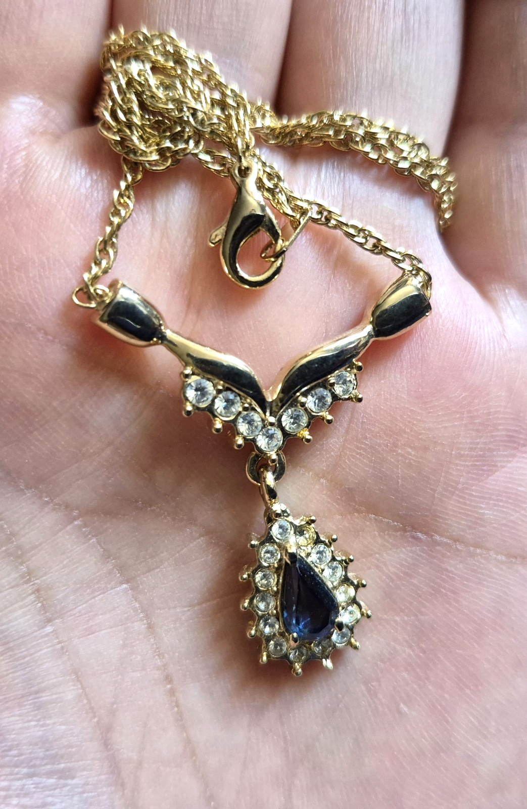 Vintage Rhinestone Collar Necklace Teardrop Faux Sapphire Gold Tone Elegant