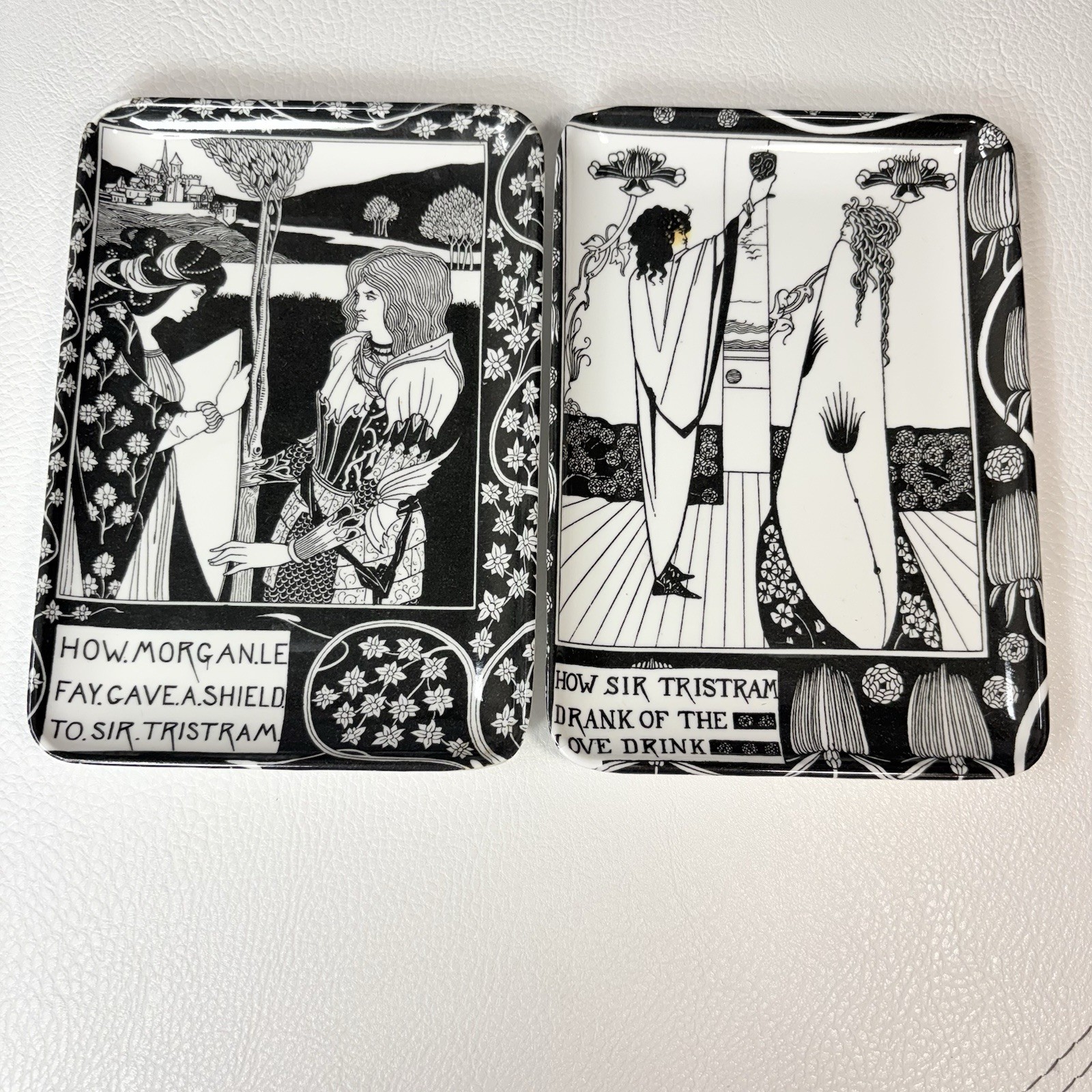 Melamine Trays Featuring Aubrey Beardsley Scenes Italy