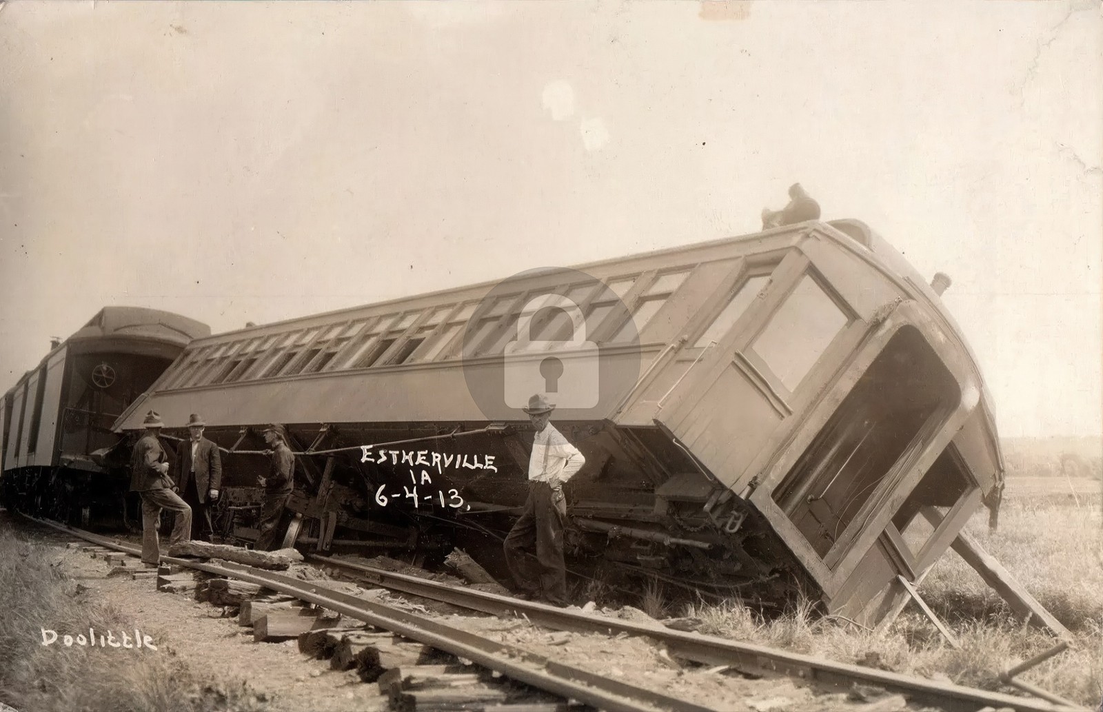 Estherville IA Iowa Train Wreck Disaster c1910 RPPC Photo Postcard COPY