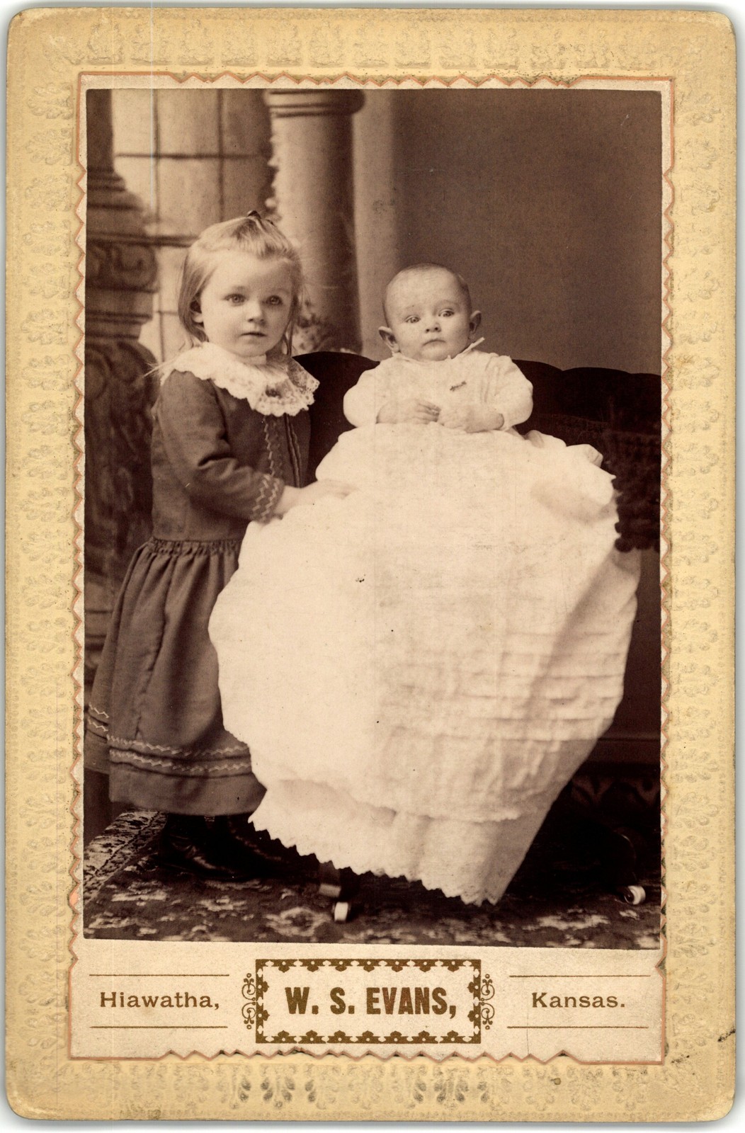 Cabinet Card Circa 1890s W. S. Evans Gertrude & Frank Baby Hiawatha Kansas
