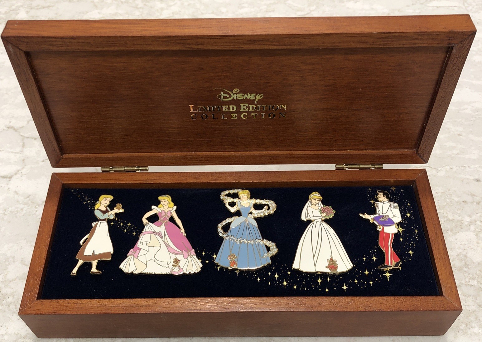Disney 2003 CINDERELLA'S TRANSFORMATION WOOD BOX SET 5 Pins