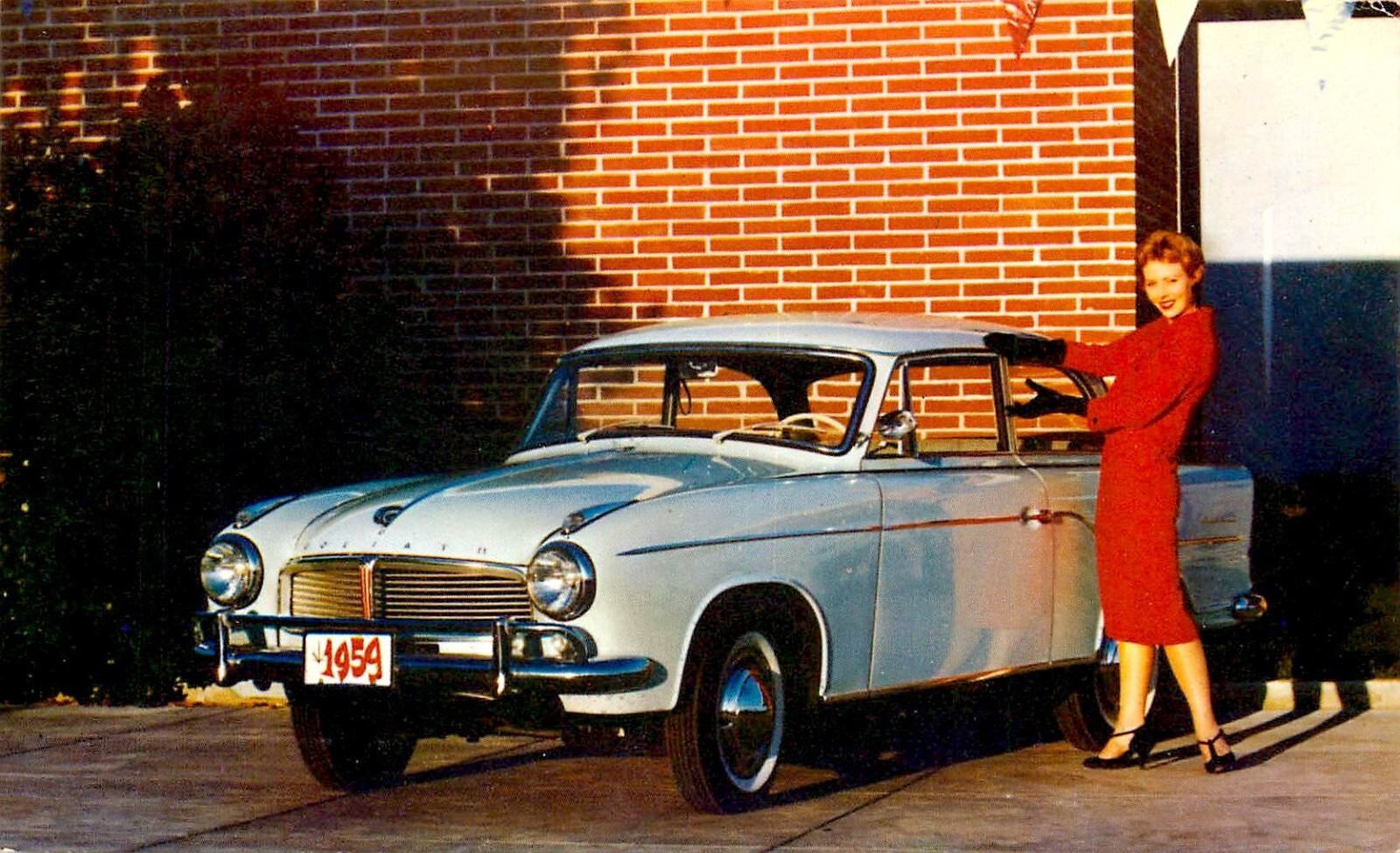 ANTIQUE AUTO, GOLIATH HANSA 1100 B SEDAN, VINTAGE POSTCARD (U565)