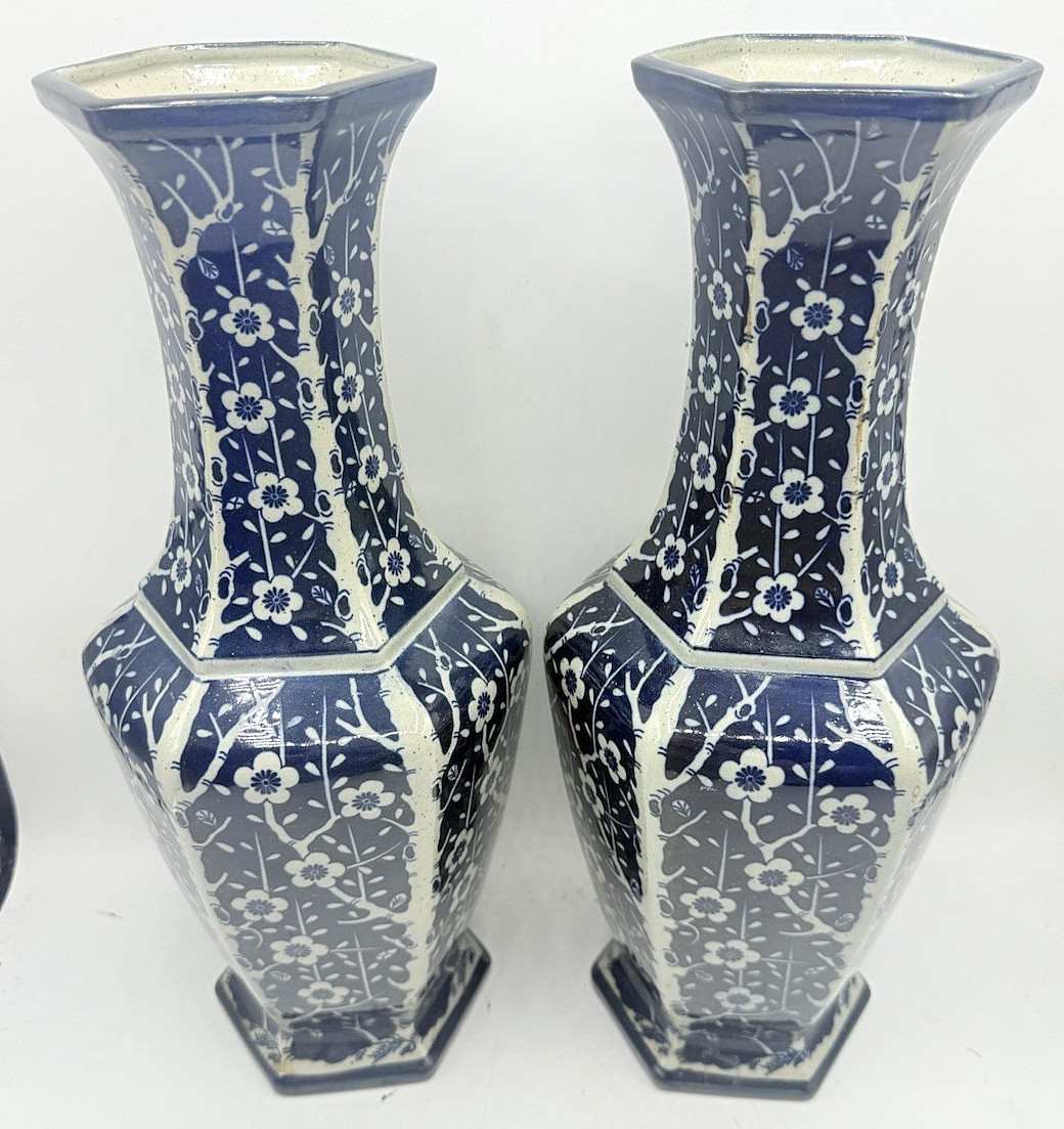 Set 2pc Vintage Cobalt Blue & White Floral Cherry Blossom Vases 14 Set 2pc Vintage Cobalt Blue & White Floral Cherry Blossom Vases 14