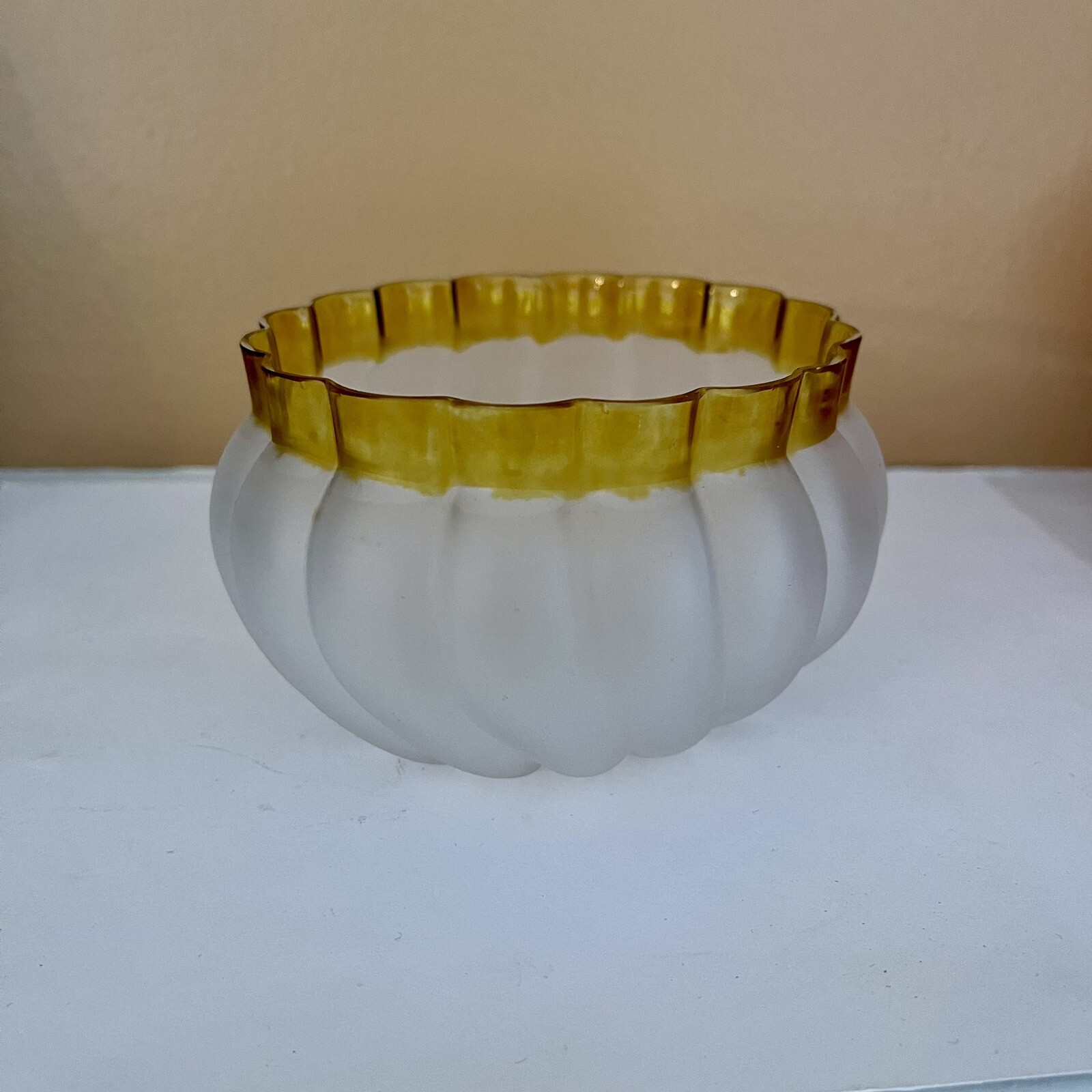 Antique Hobbs No.326 Frances Decor Swirl Satin Finish Amber Glass Bowl Vtg