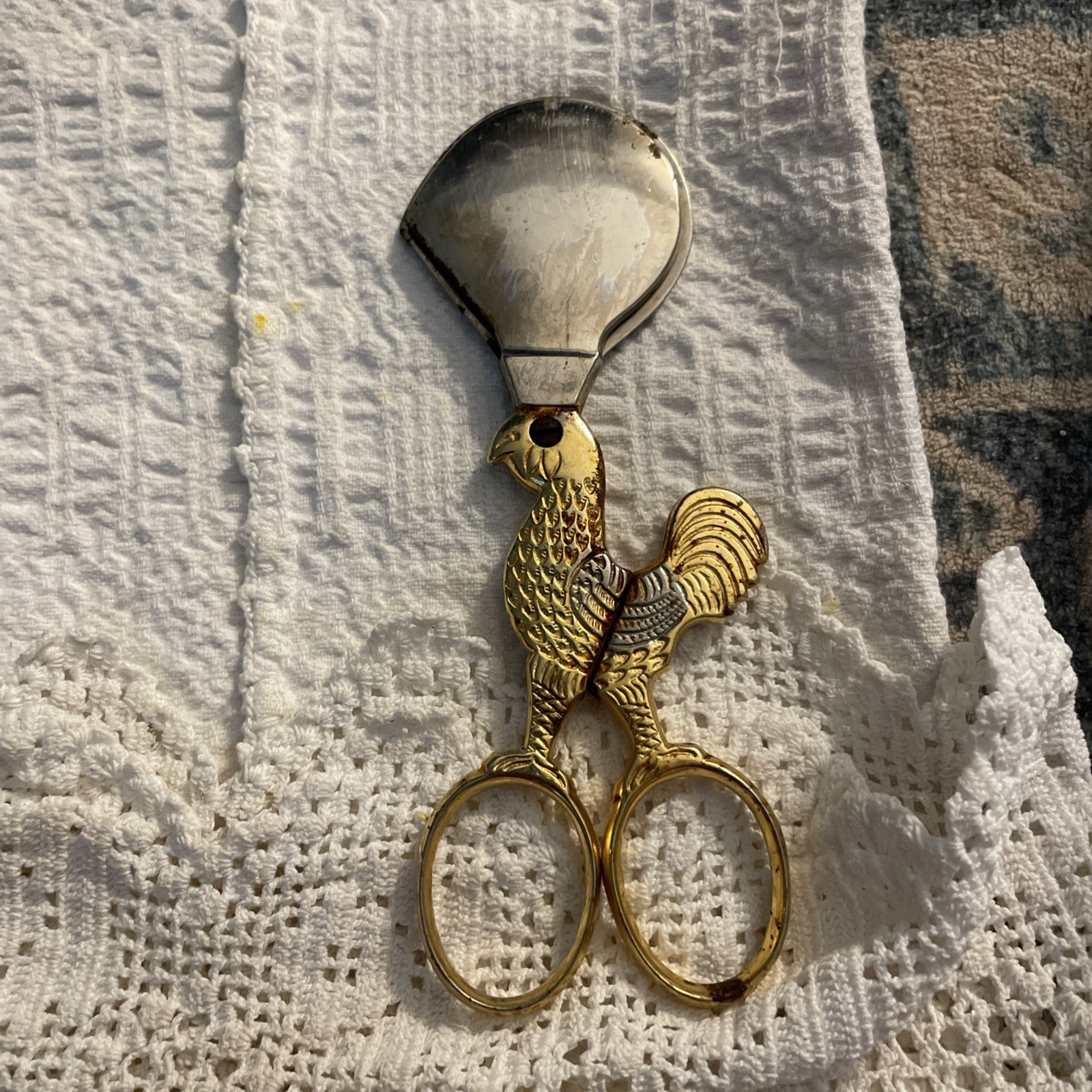 VINTAGE CHICKEN HEN FIGURAL BOILED EGG CUTTER ~ HOFFRITZ GERMANY
