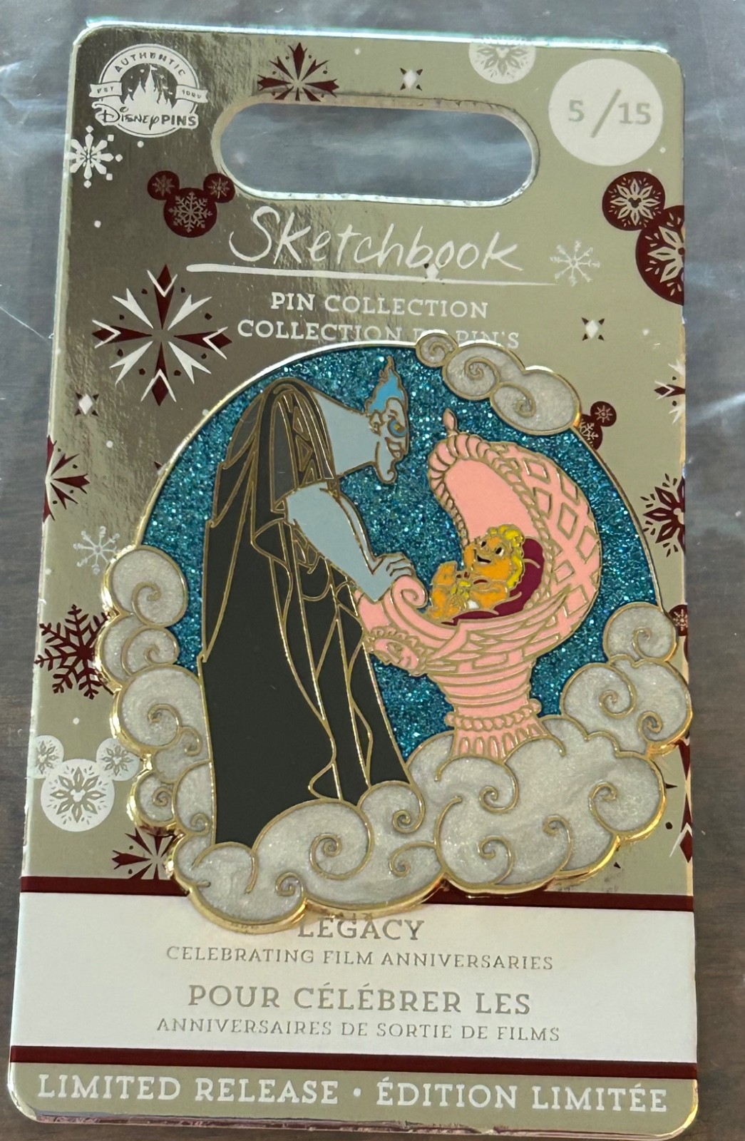 Disney Hercules Legacy Sketchbook Pin 25th Anniversary Limited Edition New w/Bag