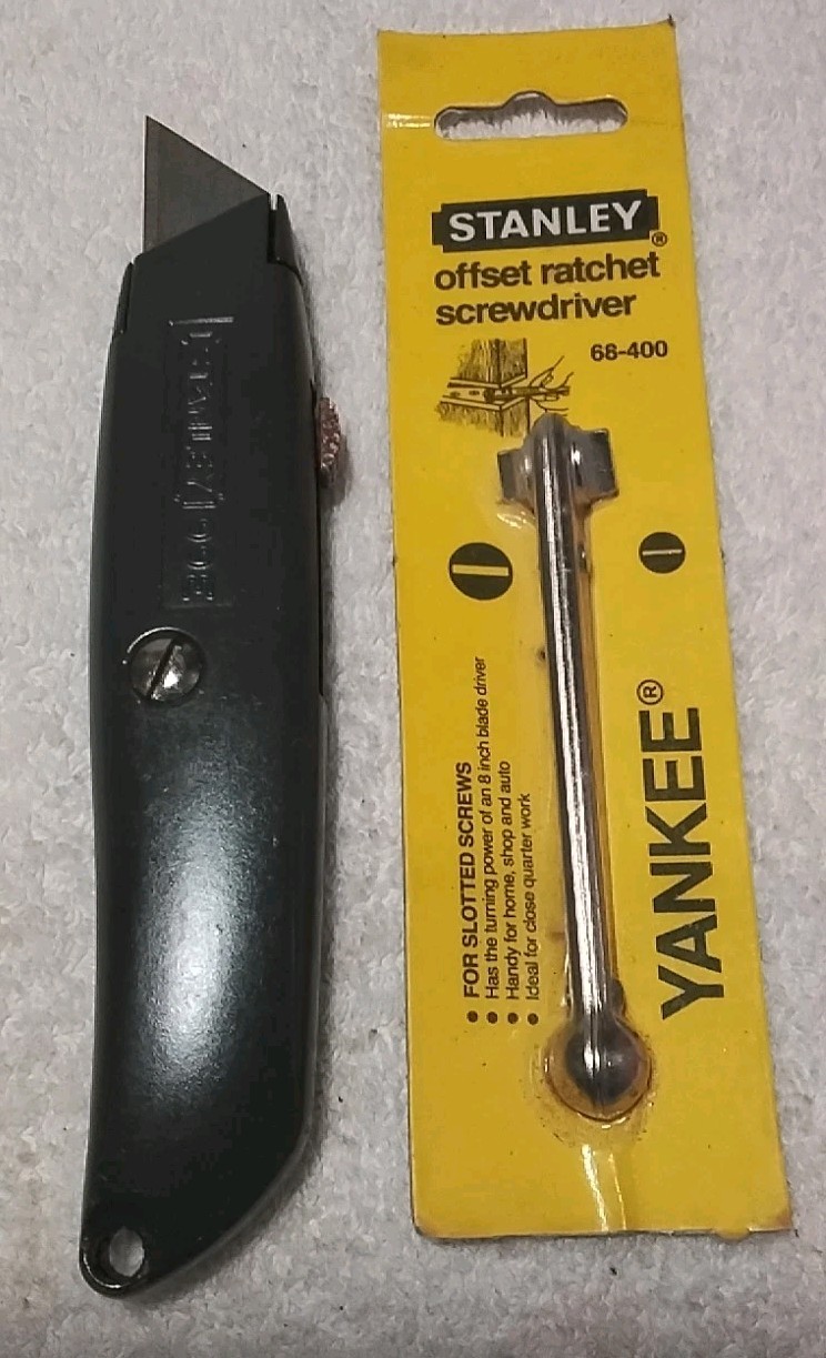 2pc STANLEY 99E & 68-400 UTILITY KNIFE & OFFSET RATCHET SREWDIVER \ 2pc STANLEY 99E & 68-400 UTILITY KNIFE & OFFSET RATCHET SREWDIVER \