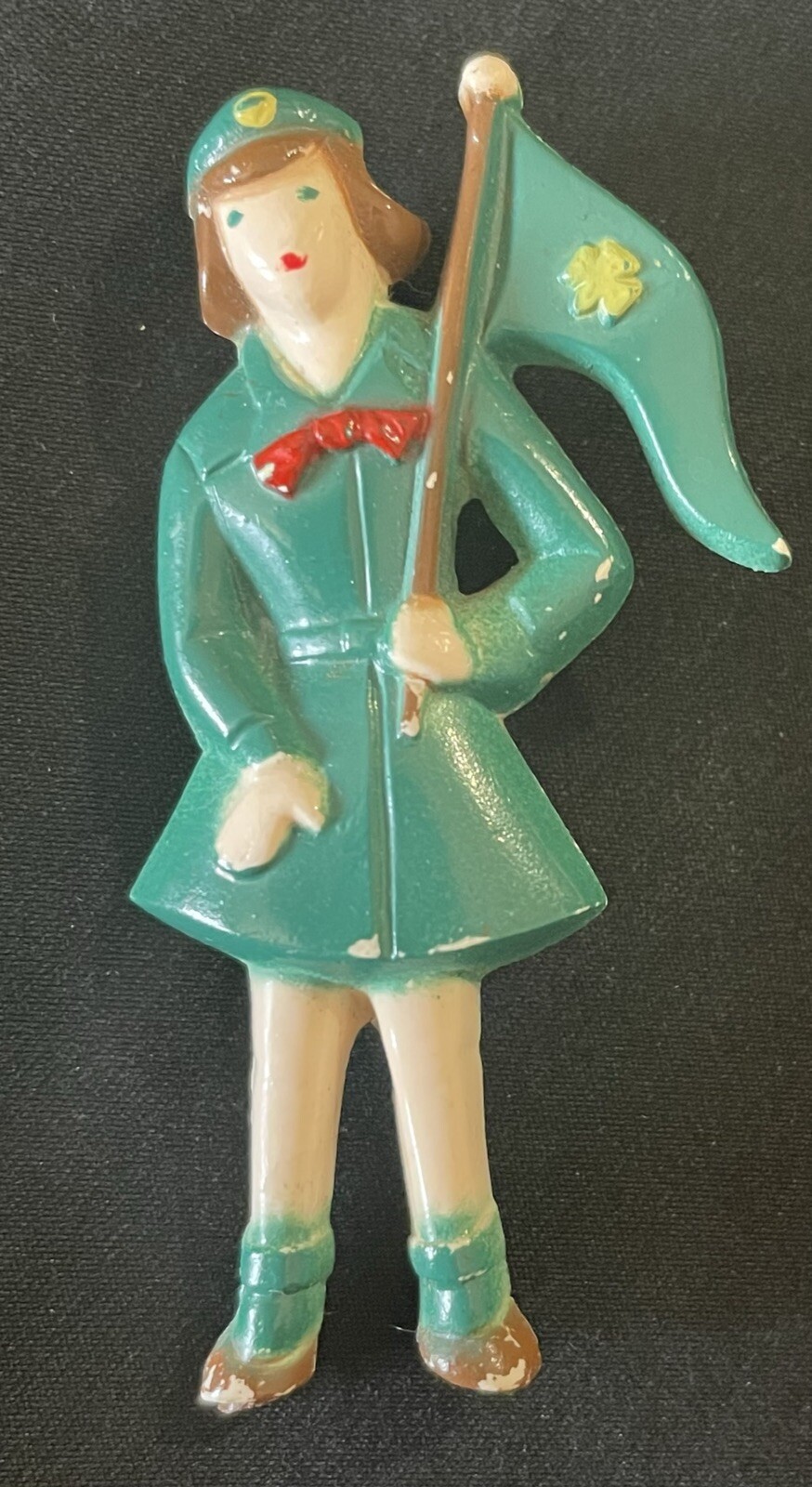 NICE Vintage INTERMEDIATE GIRL SCOUT FIGURAL PLASTIC PIN FLAG 1955-1958 NICE Vintage INTERMEDIATE GIRL SCOUT FIGURAL PLASTIC PIN FLAG 1955-1958