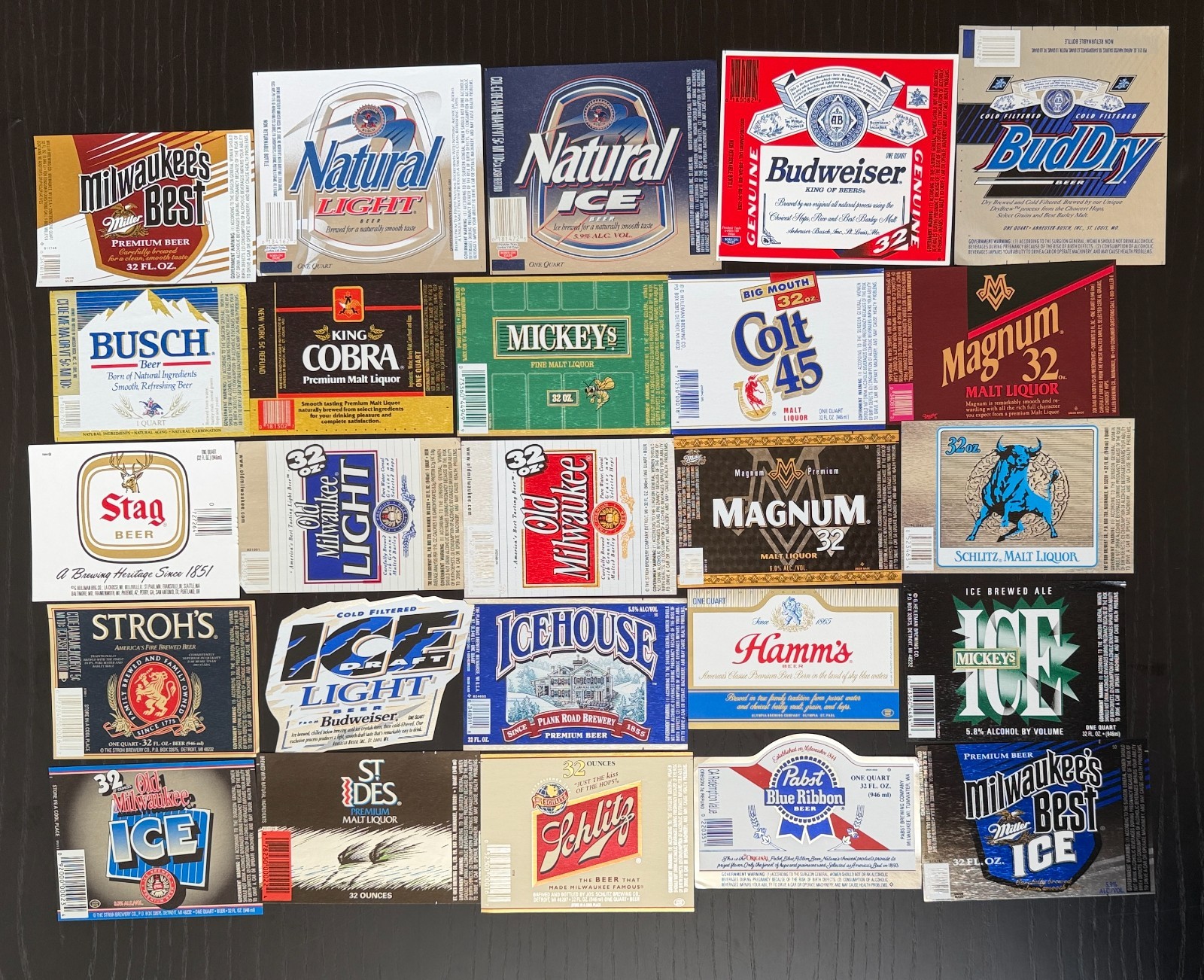 Lot of 25 Different Quart Size 32 oz Beer Labels NOS Budweiser Hamm\'s St Ides