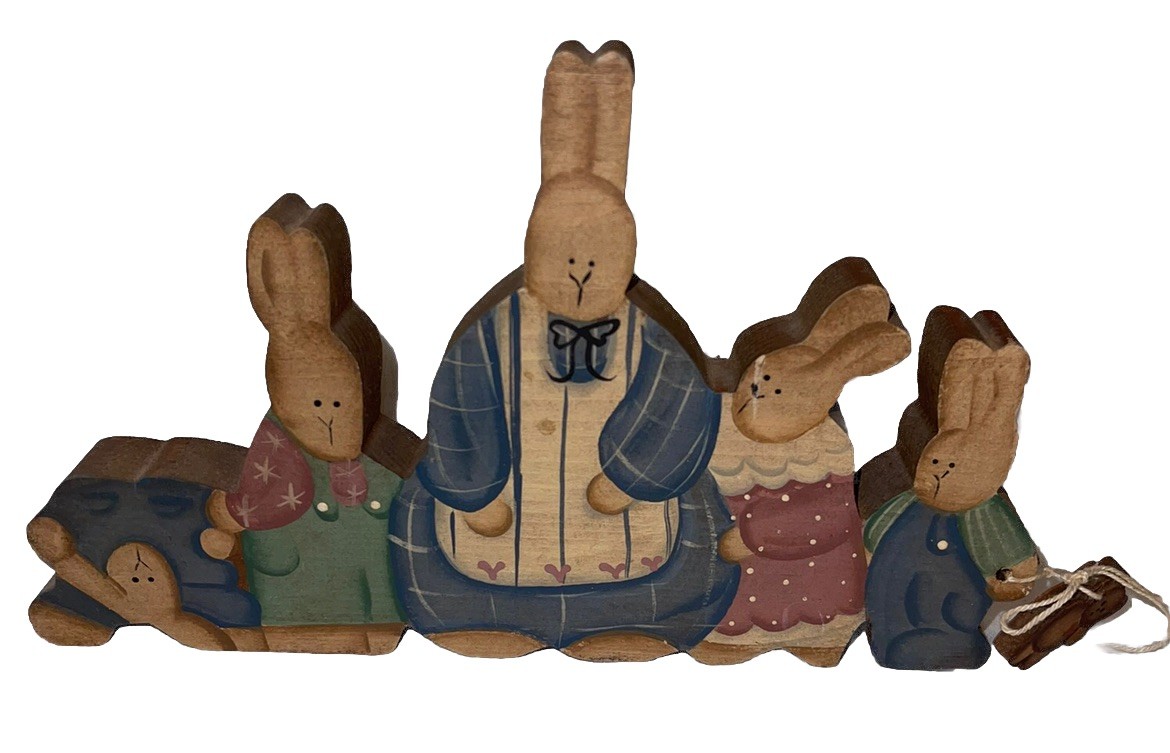 Vintage Fun Folk Art Primitive Wood Country Figurine Bunny Rabbits Family