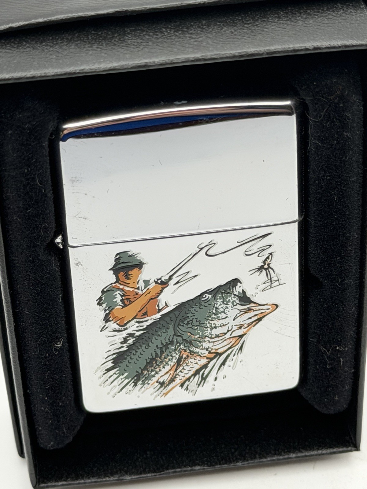 Vintage 2001 Big Mouth Bass Fishing High Polish Chrome Zippo Lighter New B36