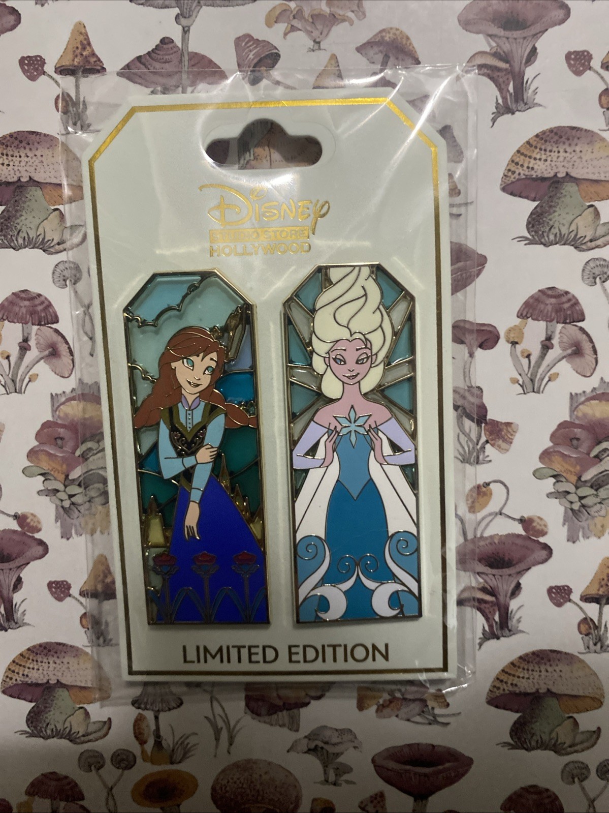 2026 Disney DSSH PIN Duos Series Frozen Elsa & Anna LE 400 D23