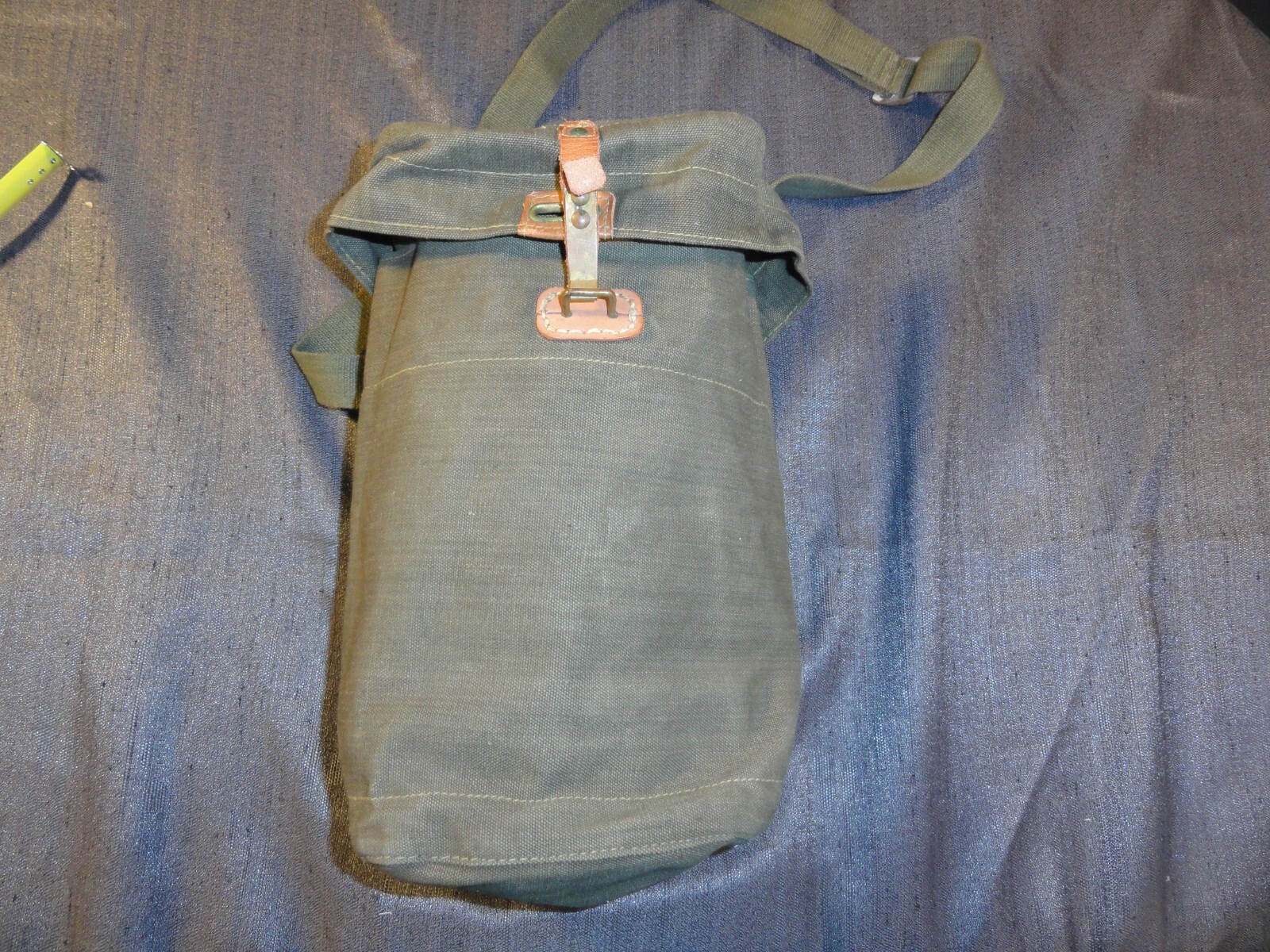 VINTAGE DUTCH ARMY MILITARY MODEL K K52 MASK BAG POUCH W/ STRAP