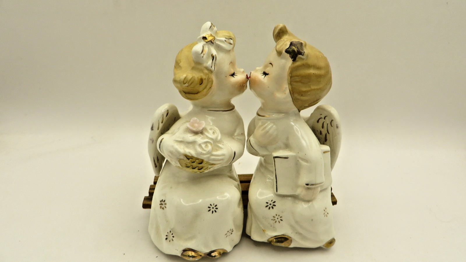 Vintage Christmas Kissing Angel Figurines Boy & Girl on Wood Bench Japan