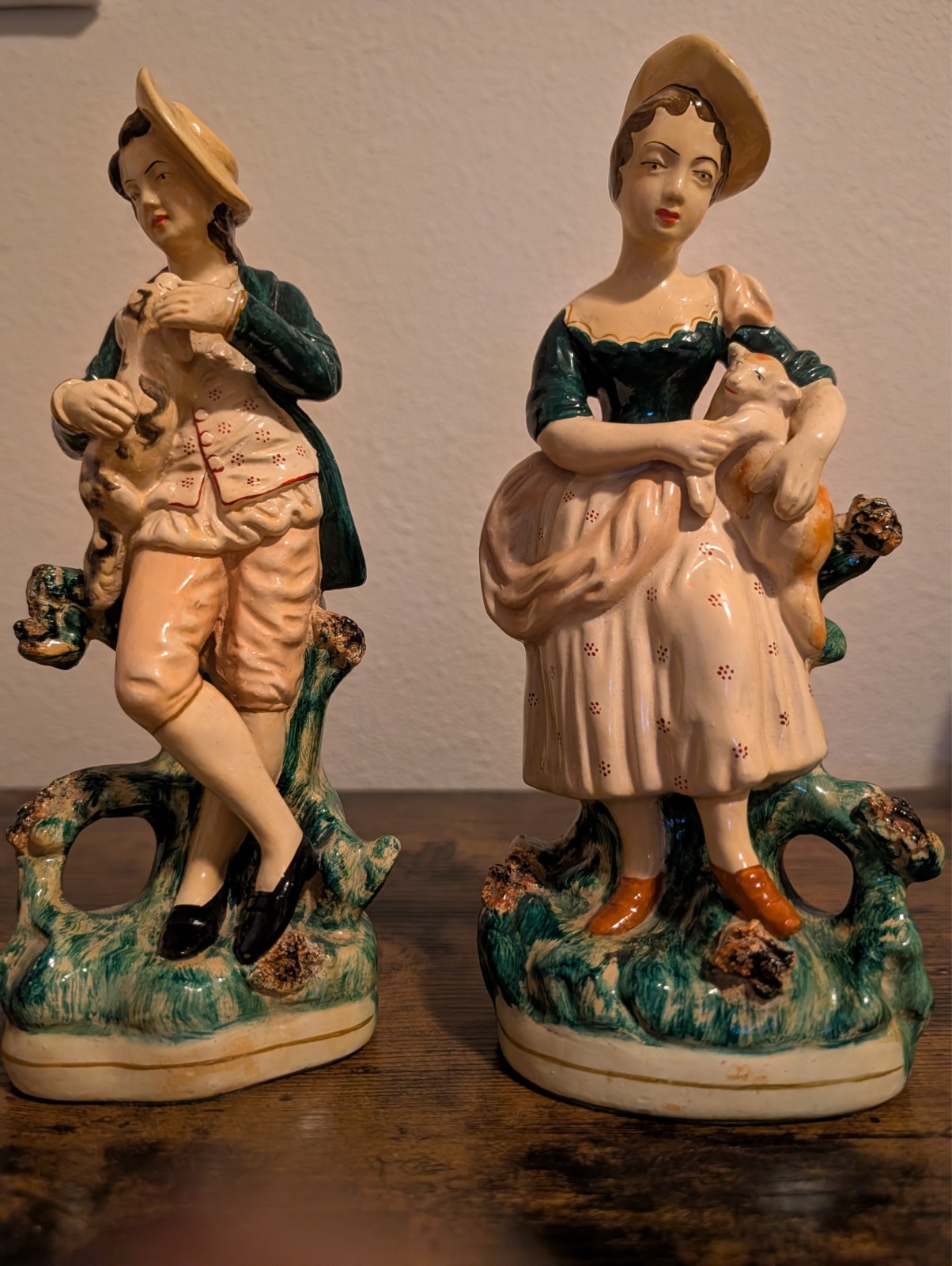 Vintage Borghese Porcelain Boy & Girl with Kittens Fugurines 7.5\