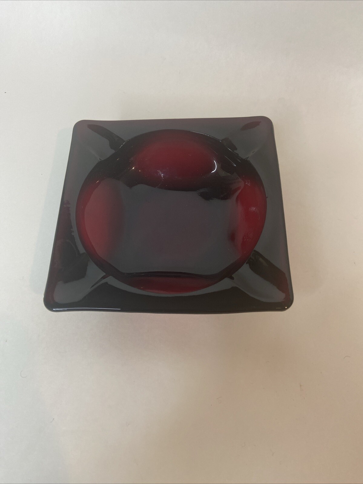 VINTAGE RUBY RED GLASS ASHTRAY SQUARE 4.5\ VINTAGE RUBY RED GLASS ASHTRAY SQUARE 4.5\