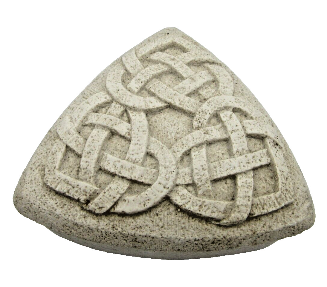 IBIS & ORCHID Celtic Trinity Heart Knot Trinket Box, Tea Light Holder