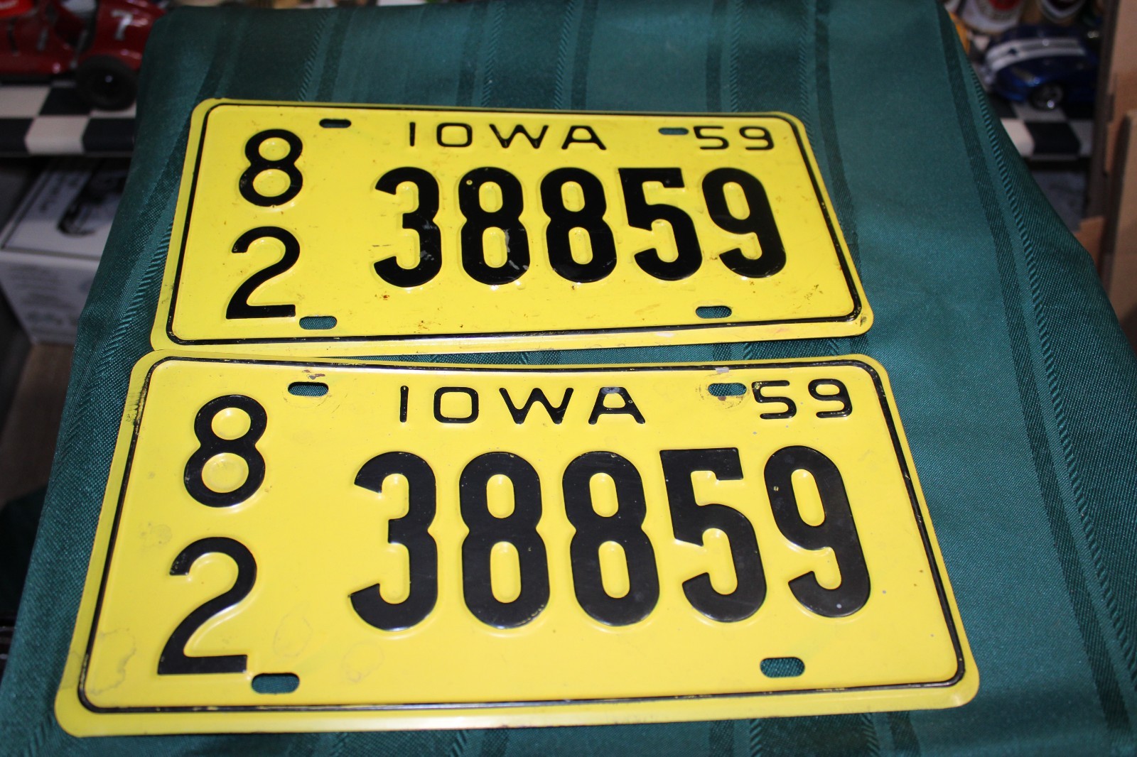 PAIR IOWA LICENSE PLATE 1959 SCOTT COUNTY 82-38859 NICE PAIR IOWA LICENSE PLATE 1959 SCOTT COUNTY 82-38859 NICE