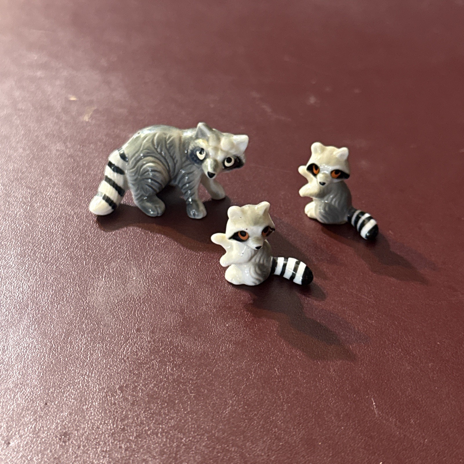 3 Bug House Bone Miniature Raccoons Mama  & Babies Figurines Taiwan Decor
