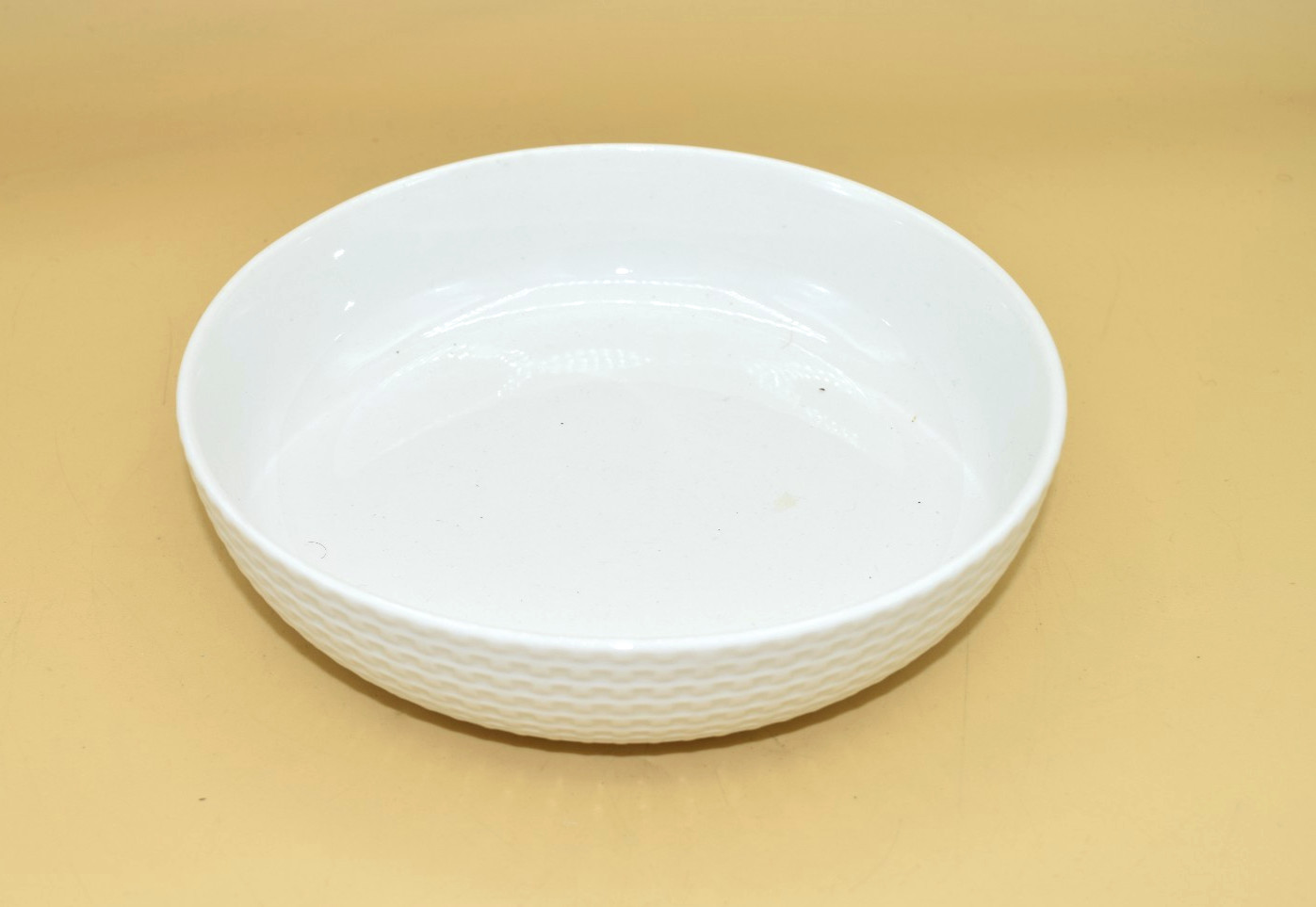 UNITED AIRLINES ~ WHITE BASKETWEAVE LARGE BOWL ~ BL001R ~ 7