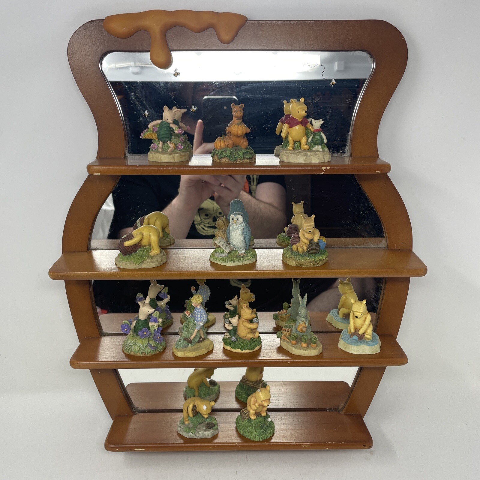 Disney Lenox Winnie the Pooh Display Shelf Nursery W/ 14 Figurines Mirror LARGE Disney Lenox Winnie the Pooh Display Shelf Nursery W/ 14 Figurines Mirror LARGE