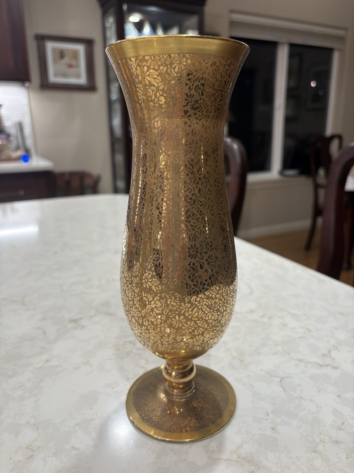 Vtg MCM 22K Gold Encrusted Floral Glass Pedestal Vase 11\