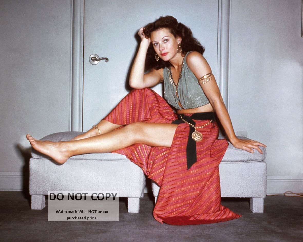 HEDY LAMARR ON THE SET OF 