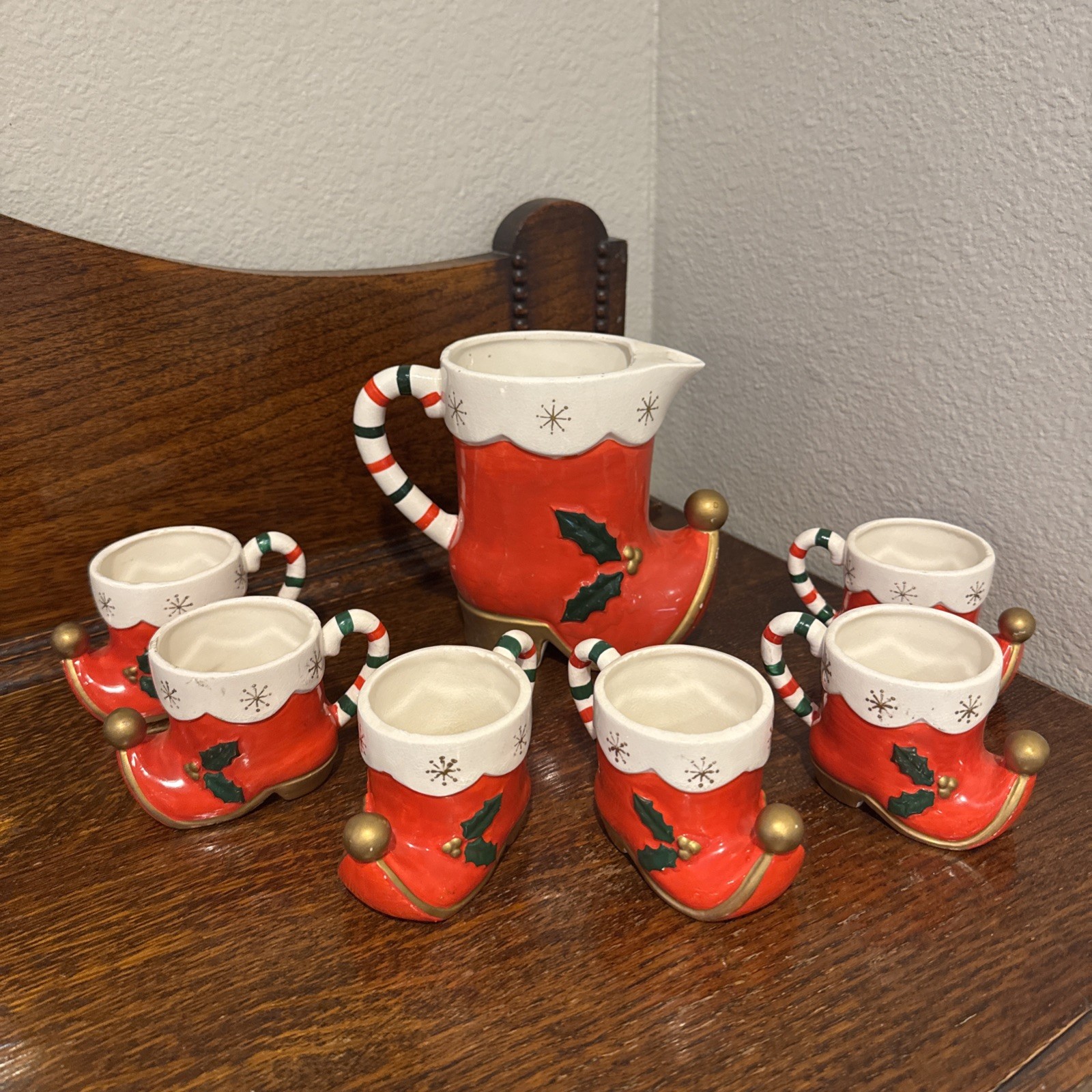 Vintage Napco Tom & Jerry Christmas Elf Boot Pitcher w 6 Mugs Complete Set X5503