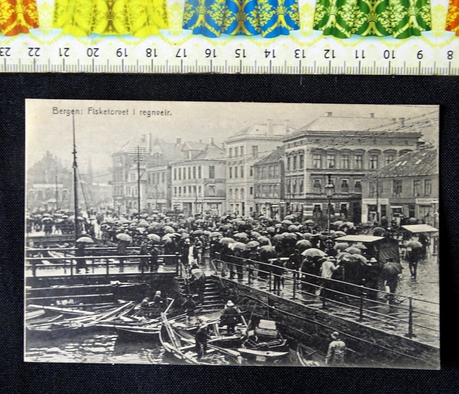 (USA0.42 ) , Vintage postcard of the city of Bergen, Norway .