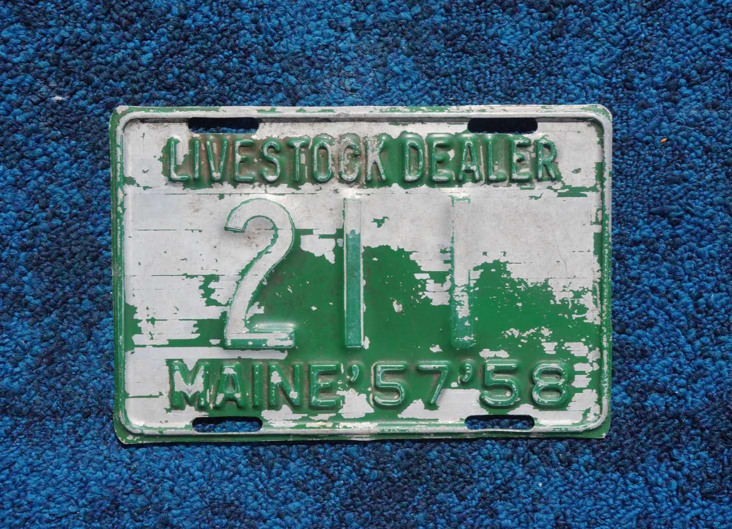 1957 1958 Maine LIVESTOCK DEALER License Plate # 211